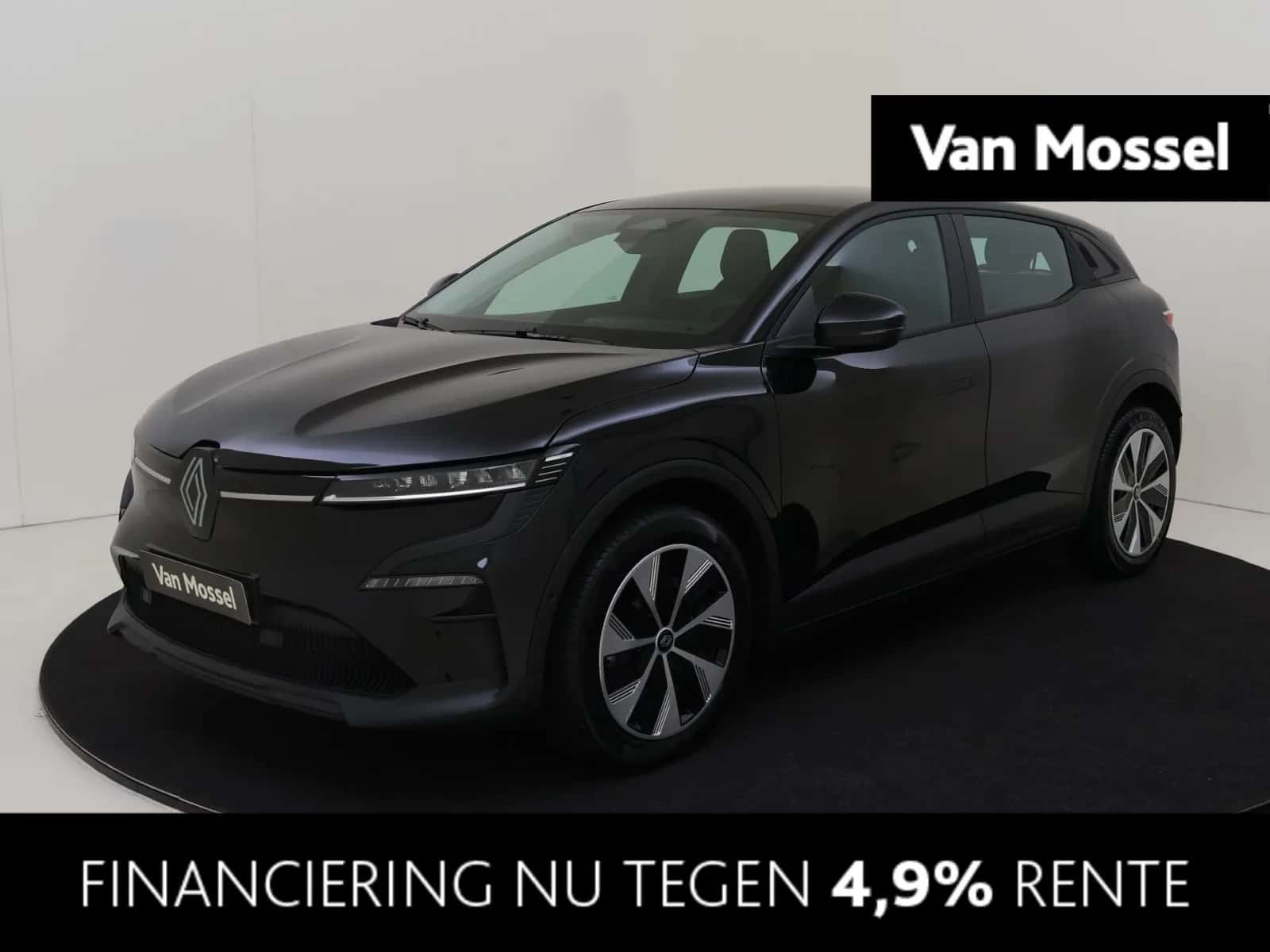 Renault Mégane E-Tech (2023) — foto 1