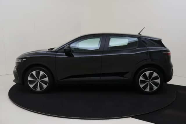 Renault Mégane E-Tech (2023) thumbnail 2