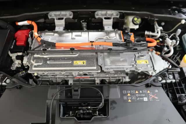 Renault Mégane E-Tech (2023) thumbnail 11