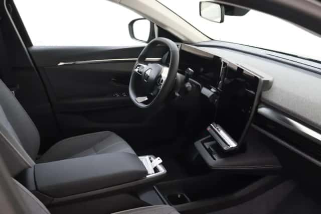 Renault Mégane E-Tech (2023) thumbnail 18
