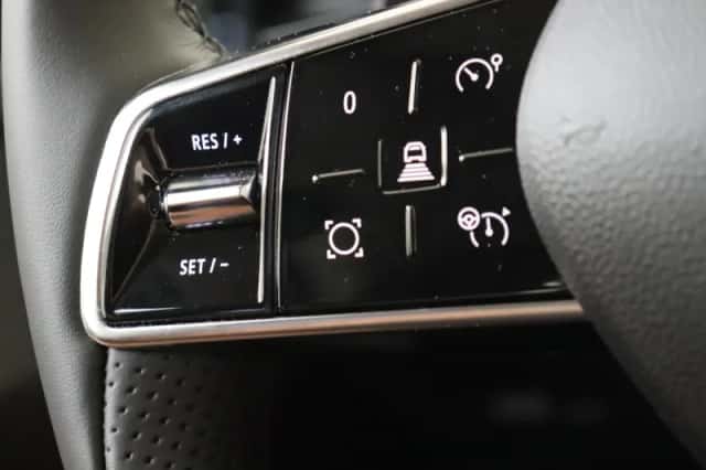 Renault Mégane E-Tech (2023) thumbnail 19