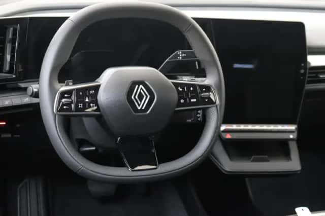 Renault Mégane E-Tech (2023) thumbnail 6