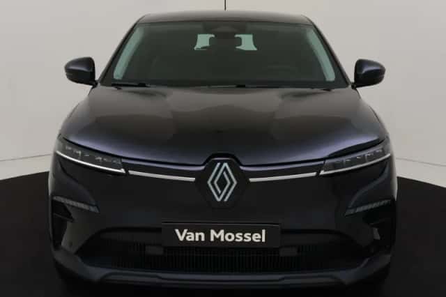 Renault Mégane E-Tech (2023) thumbnail 9