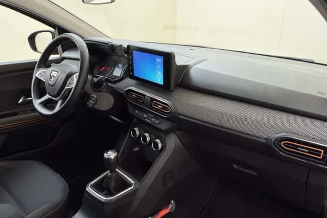 Dacia Sandero Stepway (2021) thumbnail 5