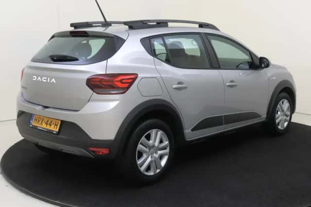Dacia Sandero (2024) thumbnail 4