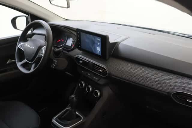 Dacia Sandero (2024) thumbnail 5