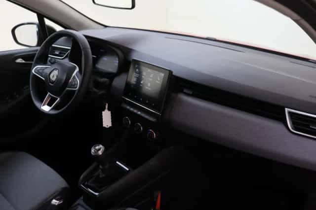 Renault Clio (2024) thumbnail 12