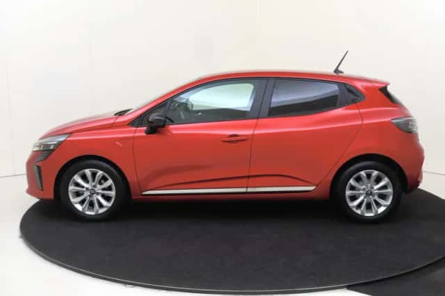 Renault Clio (2024) thumbnail 8