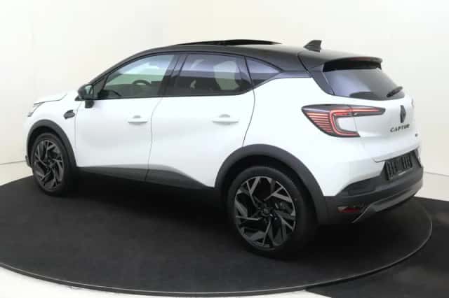 Renault Captur (2026) thumbnail 3
