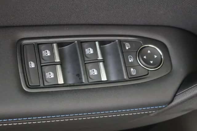 Renault Captur (2026) thumbnail 30