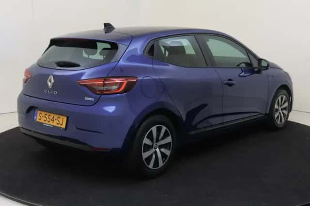 Renault Clio (2023) thumbnail 4