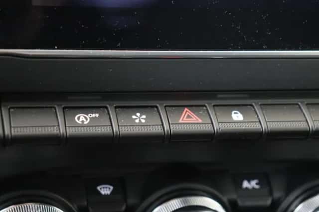 Renault Captur (2023) thumbnail 20