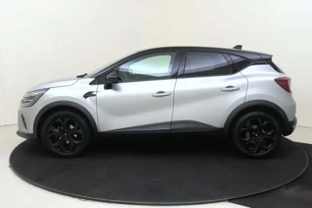 Renault Captur (2023) thumbnail 8