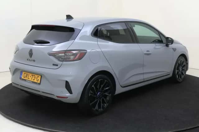 Renault Clio (2024) thumbnail 4