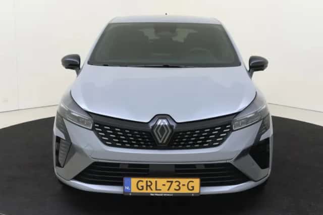 Renault Clio (2024) thumbnail 6