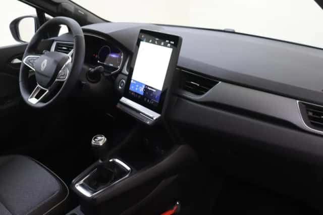 Renault Captur (2026) thumbnail 5