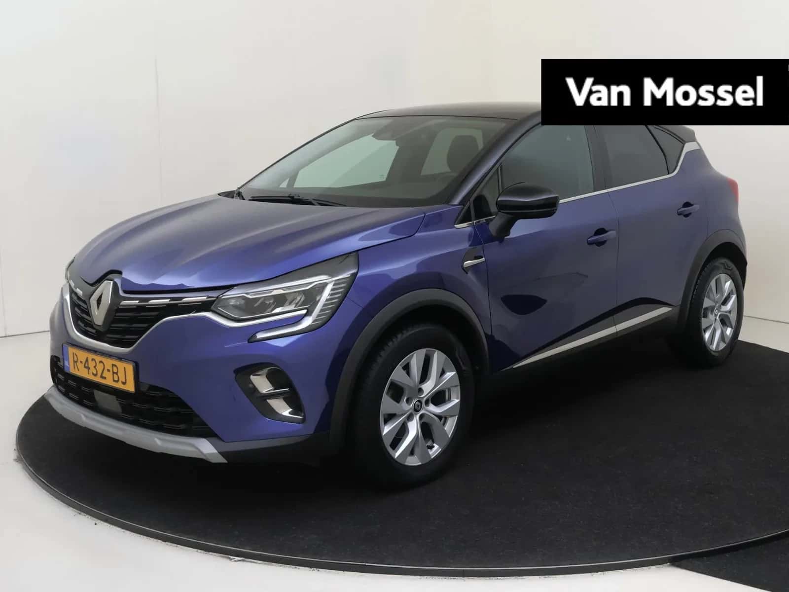 Renault Captur (2022) — foto 1