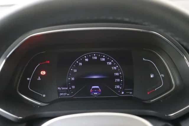Renault Captur (2022) thumbnail 12