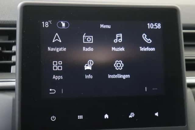 Renault Captur (2022) thumbnail 16