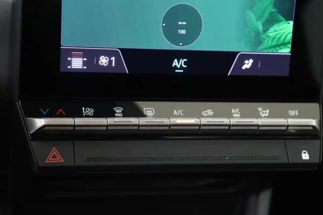 Renault Captur (2025) thumbnail 22