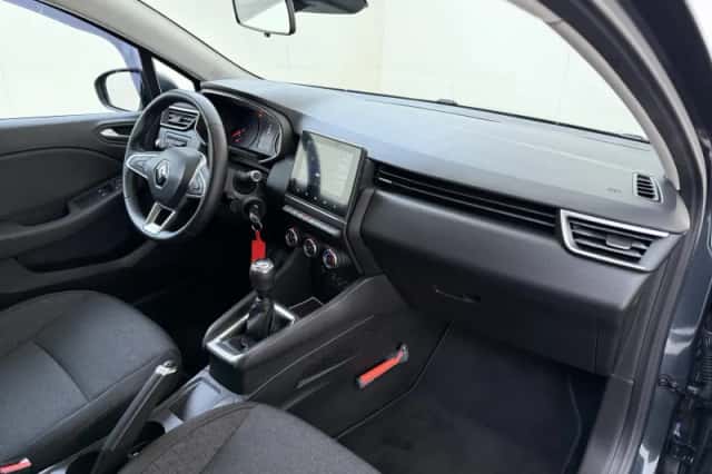 Renault Clio (2020) thumbnail 5