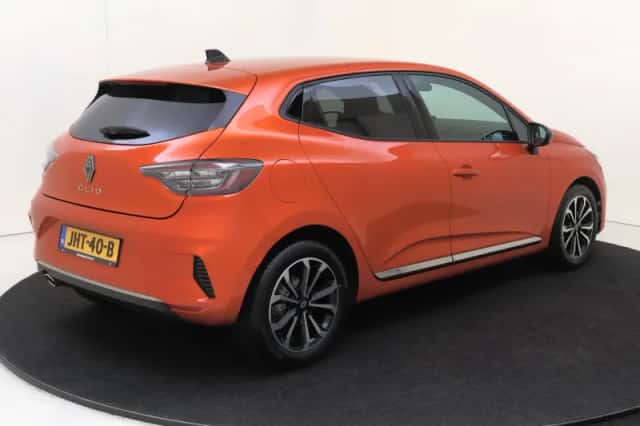 Renault Clio (2025) thumbnail 4