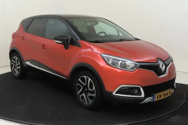 Renault Captur (2015) thumbnail 2