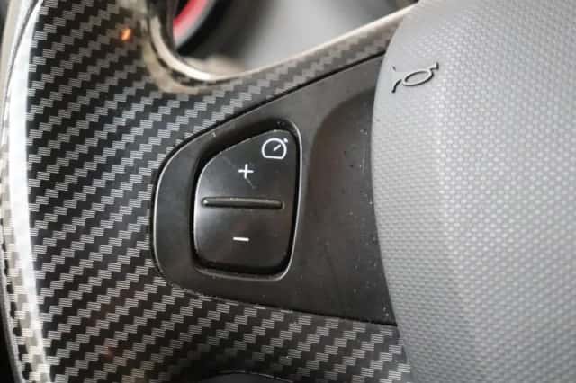 Renault Captur (2015) thumbnail 13