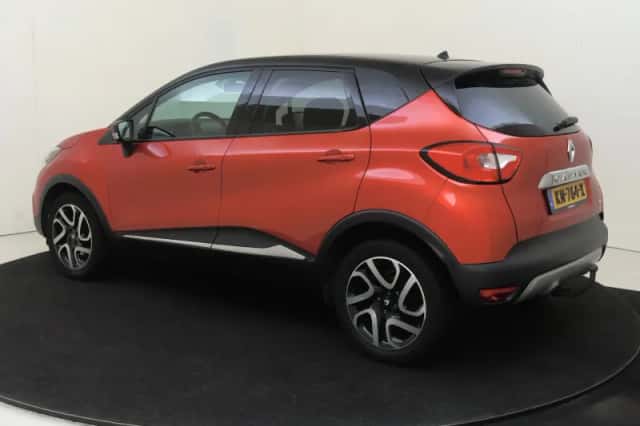 Renault Captur (2015) thumbnail 3
