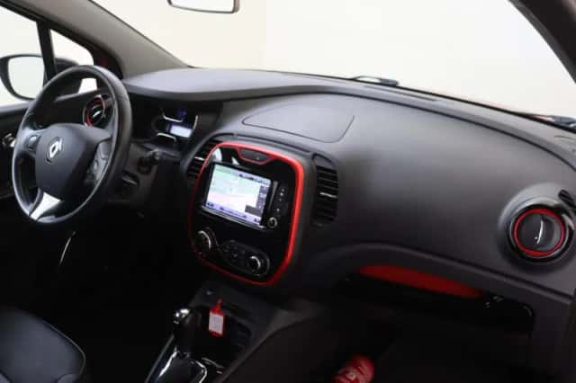Renault Captur (2015) thumbnail 5