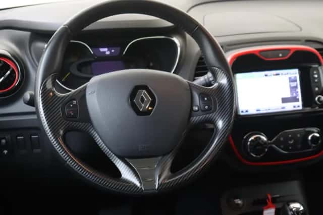 Renault Captur (2015) thumbnail 10