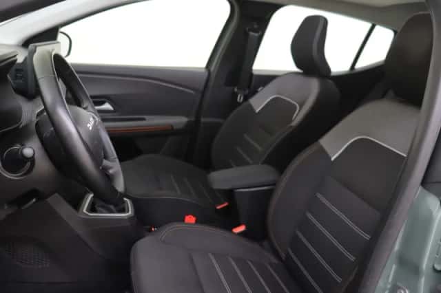 Dacia Sandero Stepway (2023) thumbnail 11
