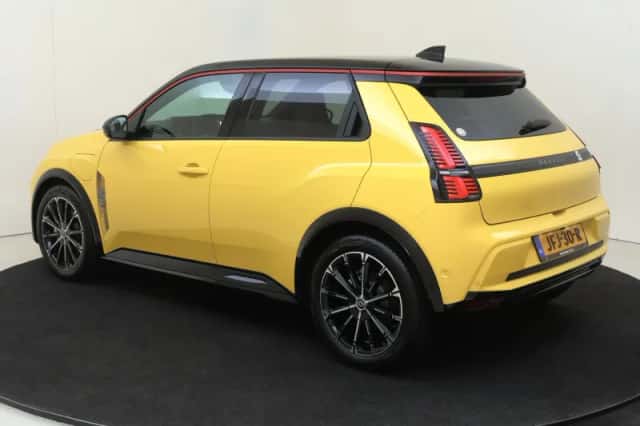 Renault 5 (2025) thumbnail 3