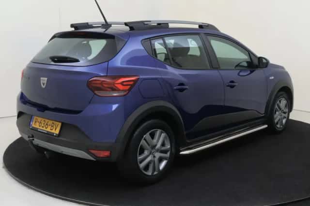 Dacia Sandero Stepway (2022) thumbnail 4