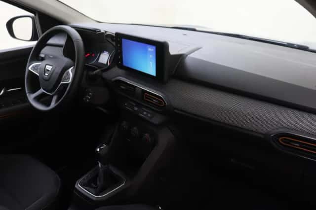 Dacia Sandero Stepway (2022) thumbnail 5