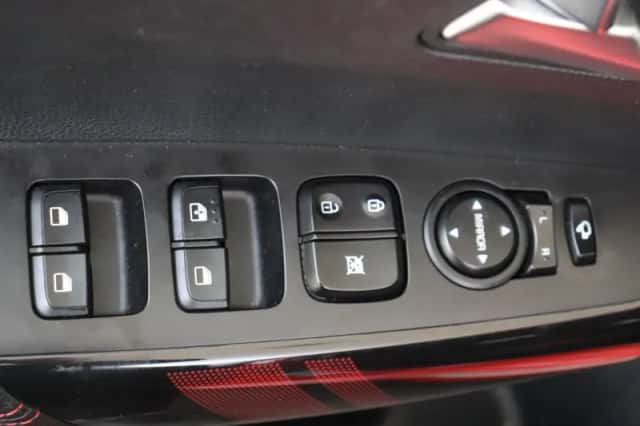 Kia Picanto (2018) thumbnail 22