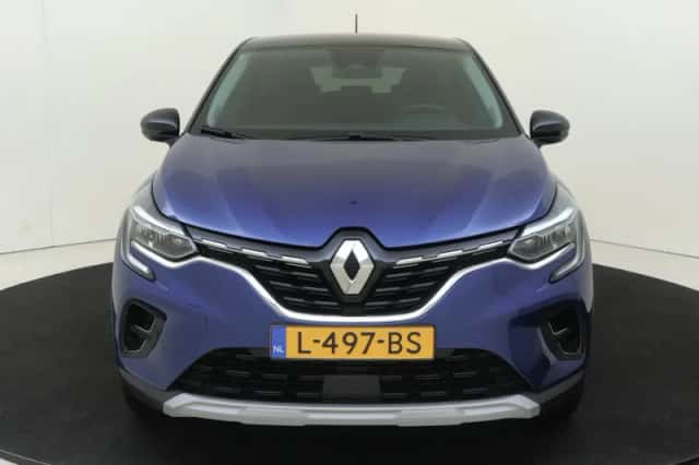 Renault Captur (2021) thumbnail 6
