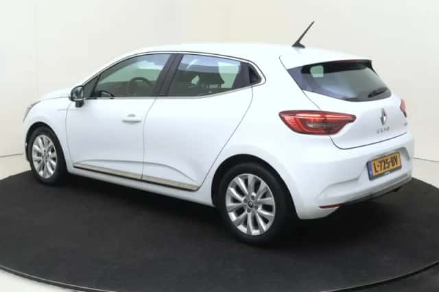 Renault Clio (2021) thumbnail 3