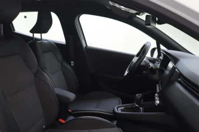 Renault Clio (2021) thumbnail 5