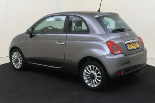 Fiat 500 (2017) thumbnail 2