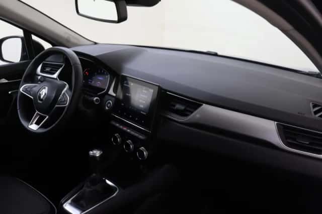Renault Captur (2021) thumbnail 5