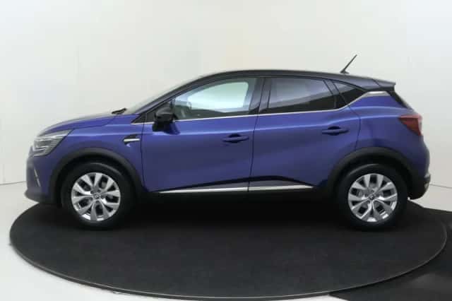 Renault Captur (2021) thumbnail 8