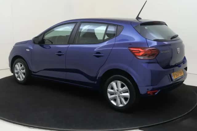 Dacia Sandero (2022) thumbnail 3