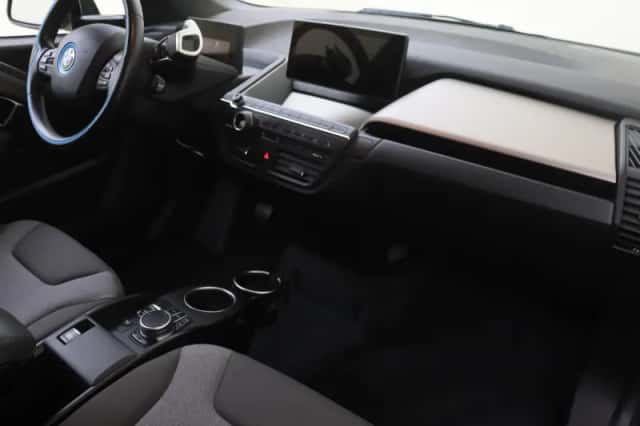 BMW i3 (2021) thumbnail 5