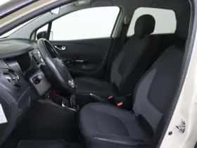 Renault Captur (2016) thumbnail 11