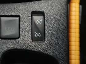 Renault Captur (2016) thumbnail 21