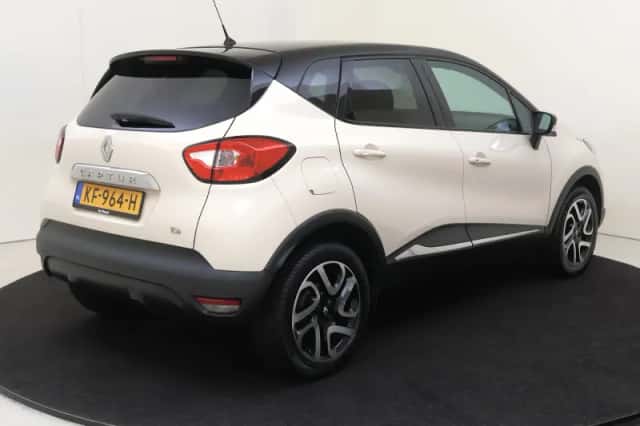 Renault Captur (2016) thumbnail 4