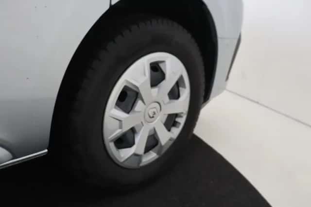 Renault Trafic (2025) thumbnail 4