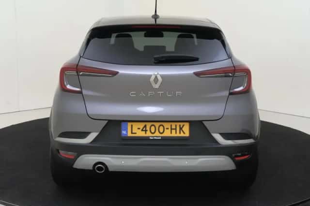 Renault Captur (2021) thumbnail 7