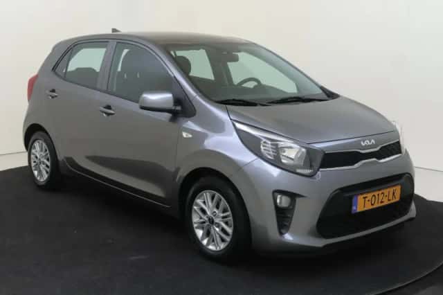 Kia Picanto (2023) thumbnail 2